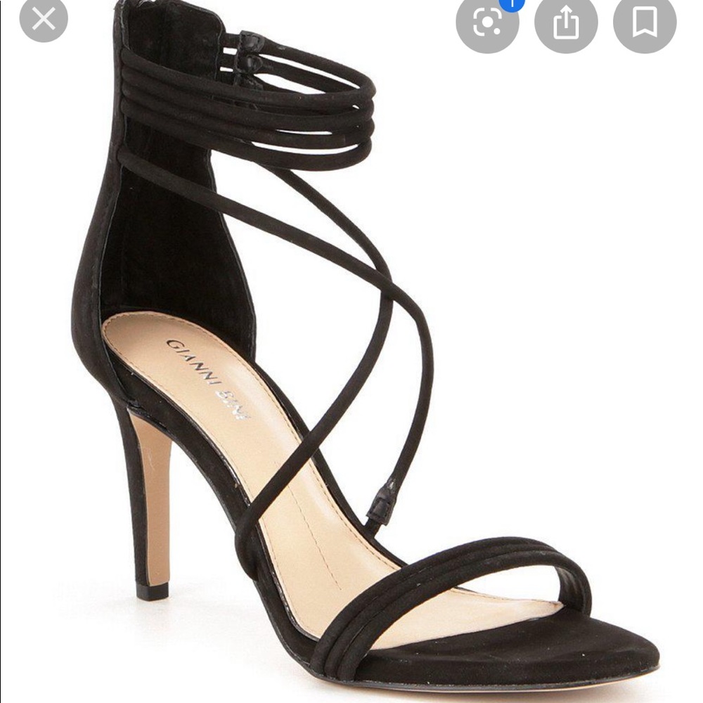 Gianni Bini black heel